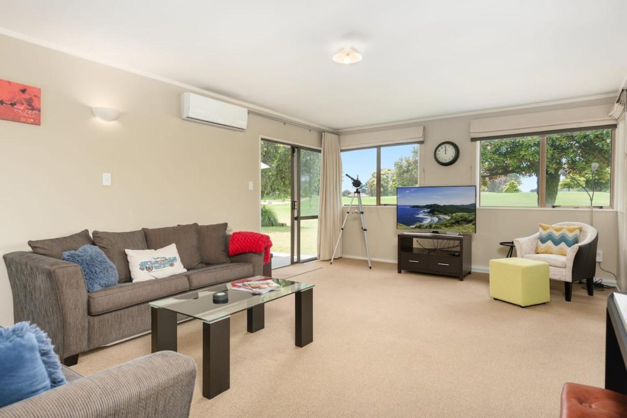 Willa Golfers Delight In Quiet Cul De Sac Mount Maunganui Zewnętrze zdjęcie